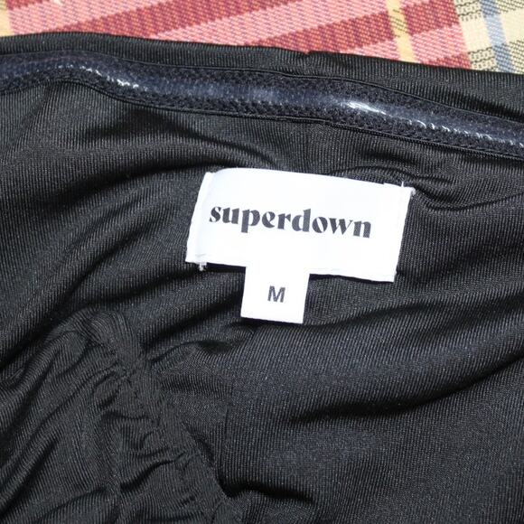 Superdown Vivienne Ruched Mini Dress Black Strapless V-Wire Bodycon M - Picture 4 of 5